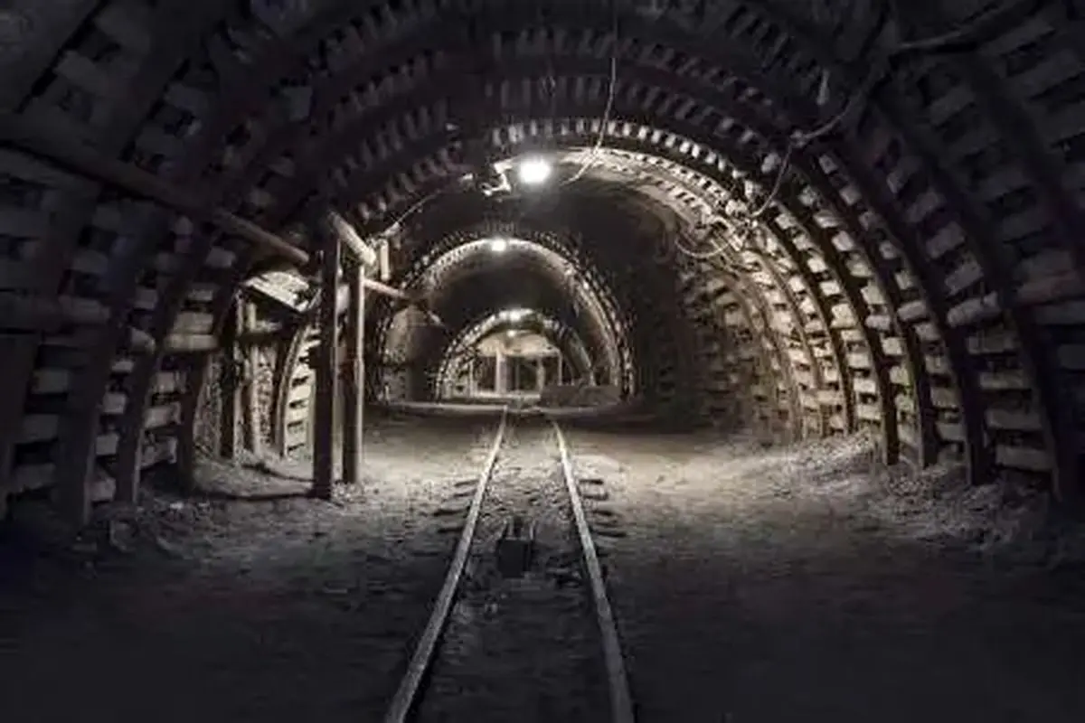 مرگ و مصدومیت ۵ کارگر بر اثر حادثه در معدن زغال‌سنگ ویتنام