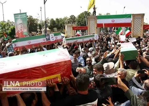 راهپیمایی خشم و نصر و تشییع شهدا در اصفهان