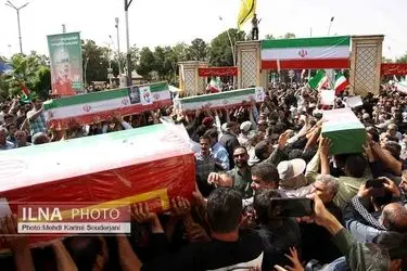 راهپیمایی خشم و نصر و تشییع شهدا در اصفهان