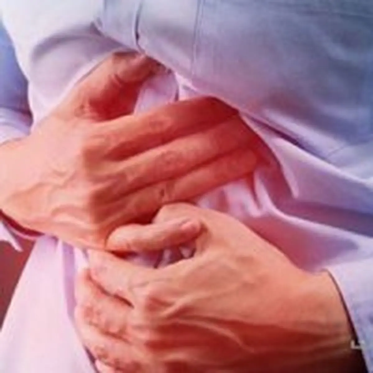 رفلاکس معده چیست؛ علت، علائم و درمان 