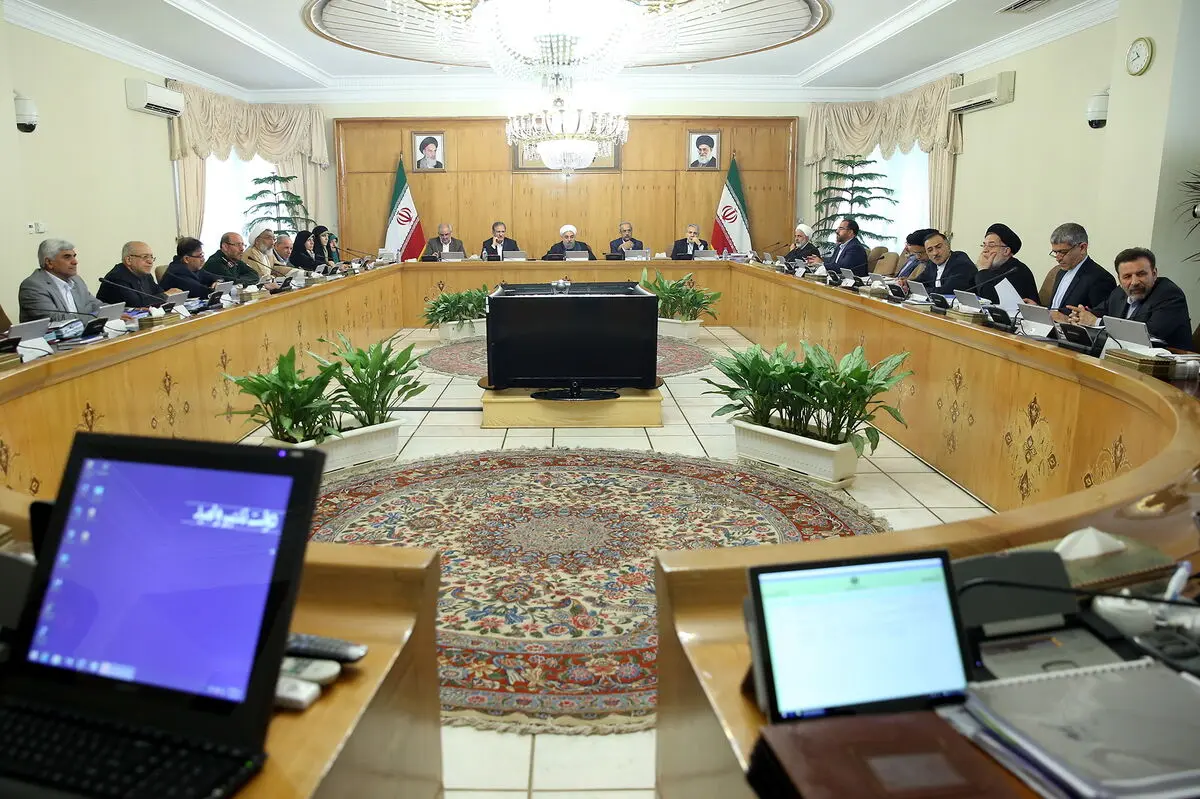 کدام وزرا با دولت روحانی خداحافظی خواهند کرد؟/مروری بر تغییرات در کابینه اول و دوم سه رئیس جمهور قبل