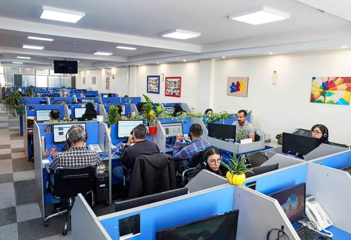 مرکز تماس 4 زبانه ایران کیش