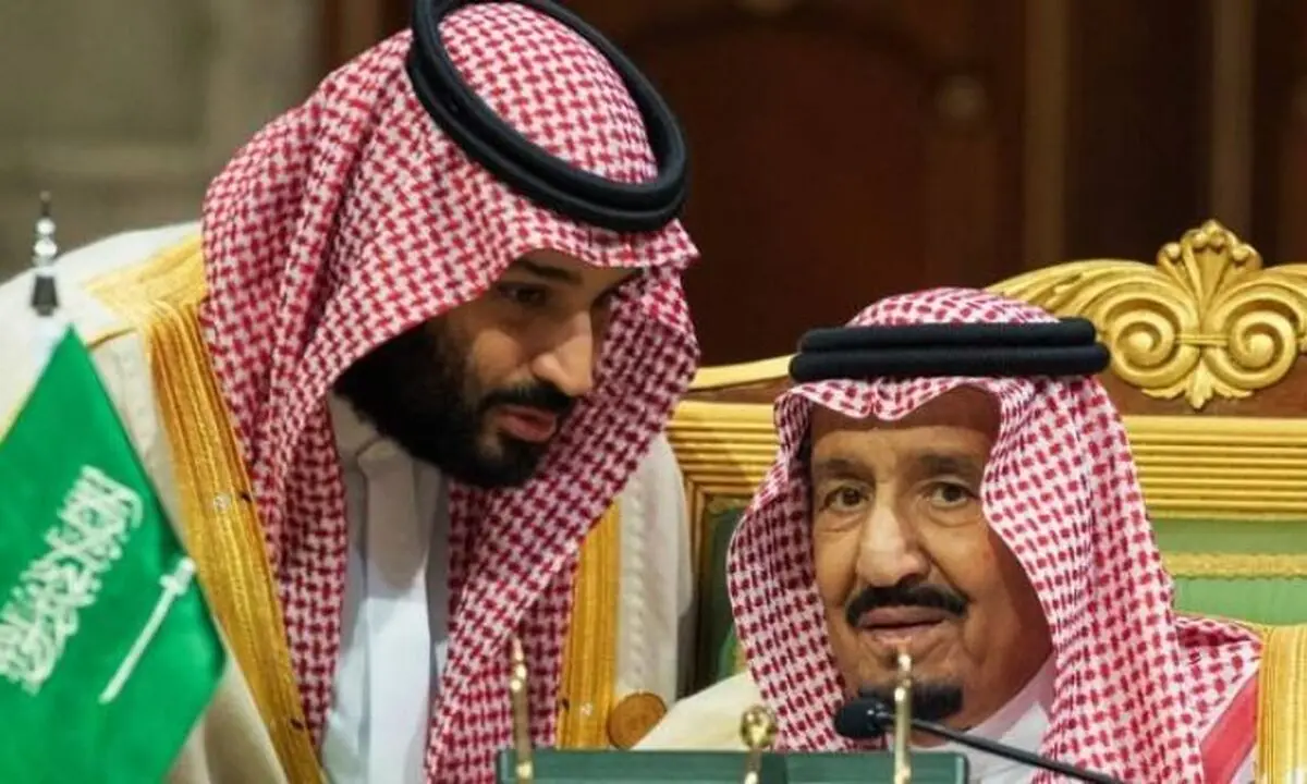 إصابة 150 من أفراد العائلة الحاکمة السعودیة بفیروس کورونا والملک عزل نفسه فی جزیرة بالبحر الأحمر