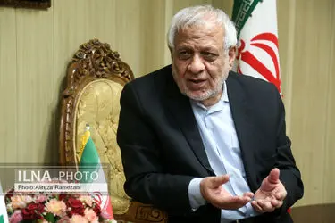 به جای غافلگیری، غافلگیر کنیم/ مذاکره منطقی و با دست پر اشکالی ندارد/ برای نفوذی‌ها چاره کنیم