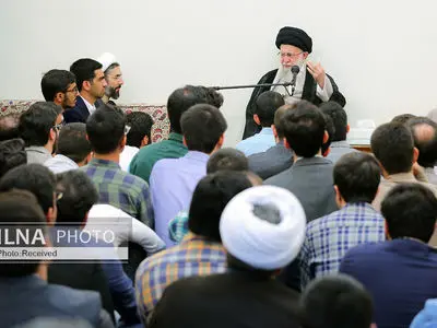 قائد الثورة: الانتخابات مهمة للغایة