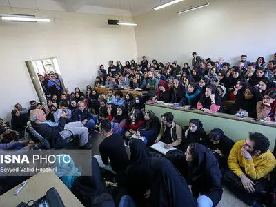 شفیعی کدکنی: آسیب زنندگان به روحیه مردم و جوانان باید کنار بروند/ حاصل۷۰ سال مطالعه استاد بزرگ ادبیات / مثال به ظاهر احمقانه ای که هیچگاه فراموش نکنید