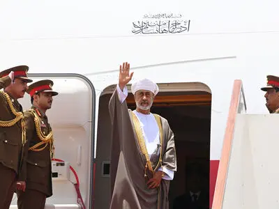 سلطان عمان یزور إیران یوم الأحد