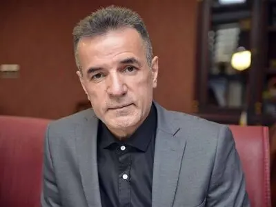 انصاری فرد و ابهاماتی که همچنان باید پاسخگویشان باشد
