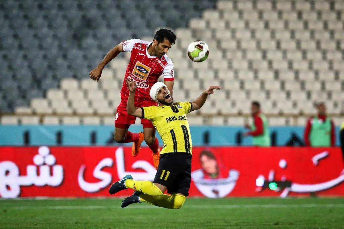 وحید امیری در دوراهی پرسپولیس و لیگ هلند