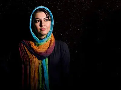 ایوب آقاخانی با این اثر؛ زنانگی را تجربه می‌کند