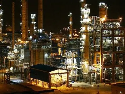 ارتقای نظام مدیریت یکپارچه در پتروشیمی کارون با تمدید گواهینامه‌های بین‌المللی