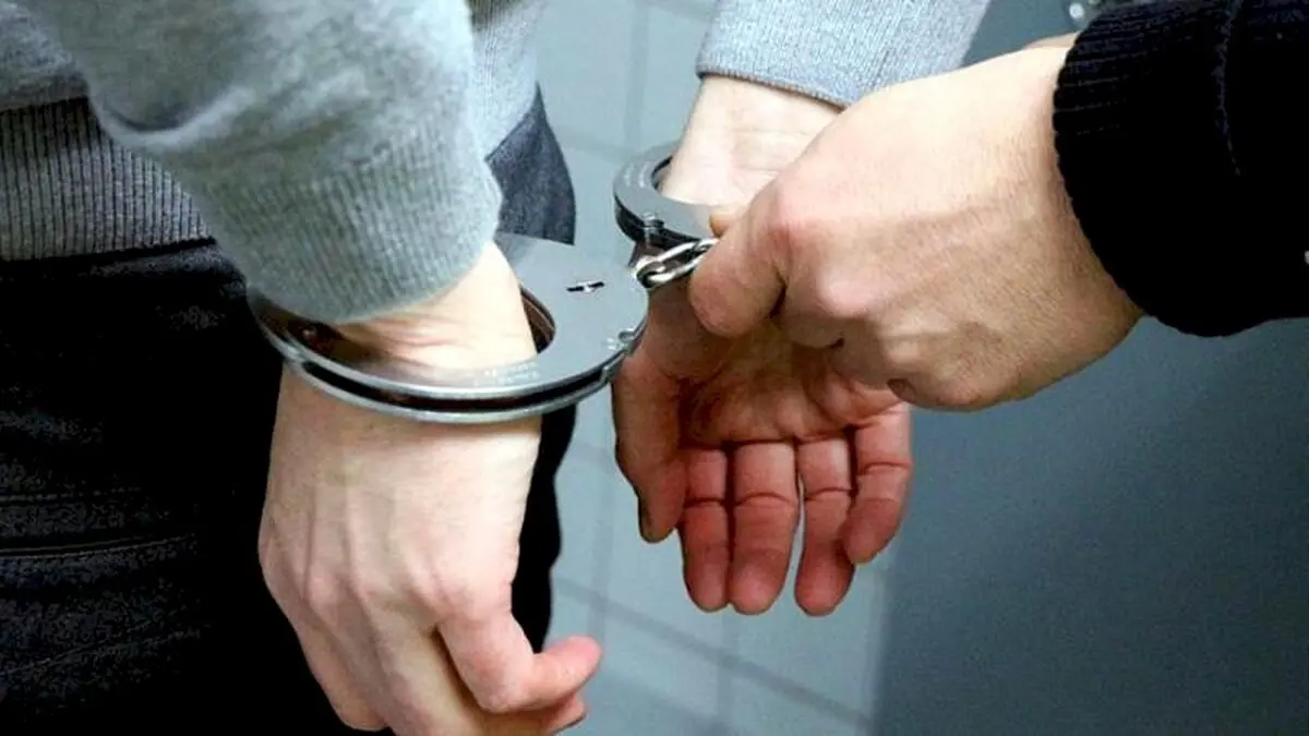 کشف یک دستگاه فلزیاب و دستگیری 3 نفر در رودبار 