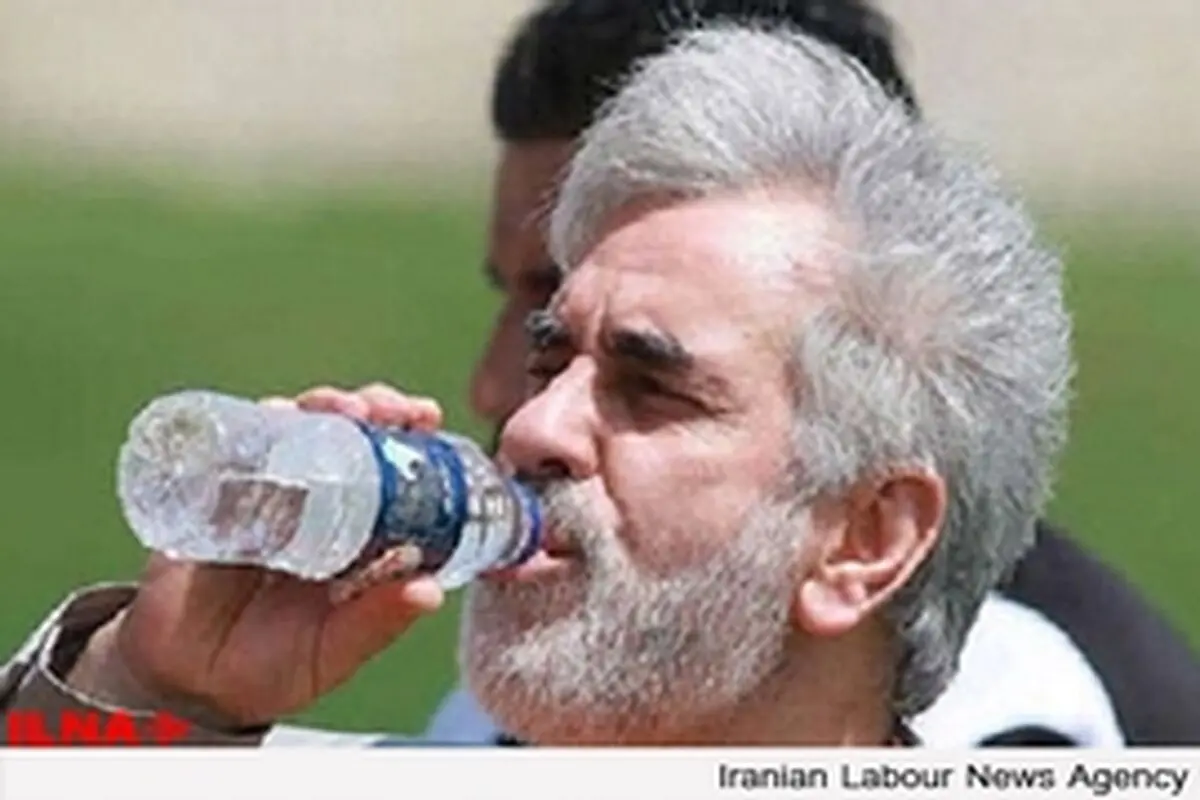 همه مسائل به دایی برمی‌گردد / سیاسی حق ندارد شخصی تصمیم بگیرد