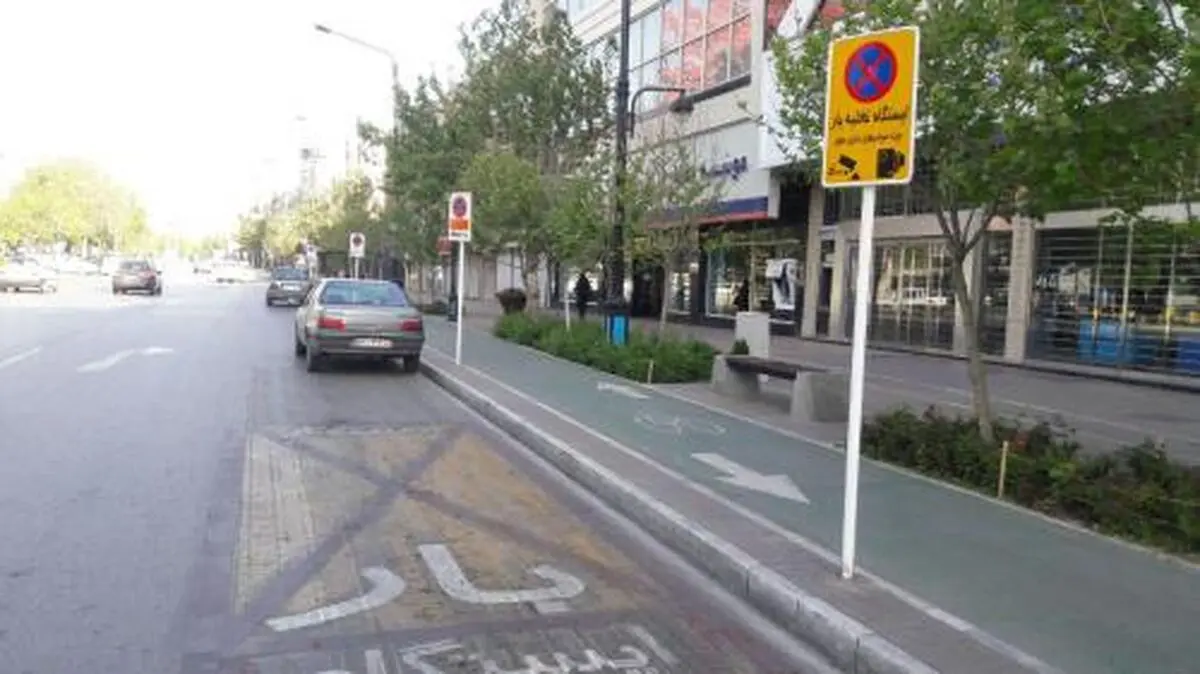 احداث و توسعه ایستگاه‌های بار انداز حاشیه‌ای در سطح شهر/حجم وسیع ترافیک معابر شهری مربوط به خودروهای درجست‌وجوی پارک است