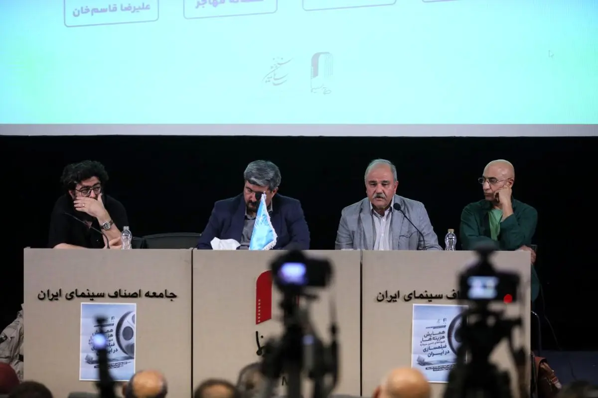 هدف فیلم هنری، تاثیرگذاری فرهنگی است/ سینمای مستقل از ابزار و تجهیزات ساده استفاده میکند