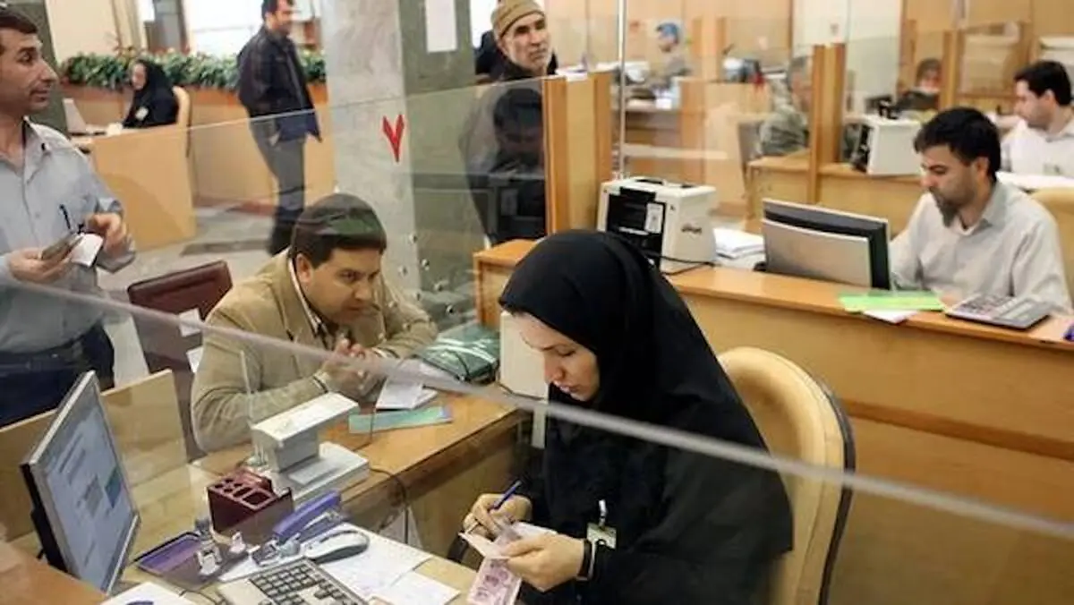 خدمات اداری از فردا با ۴۰ تا ۶۰ درصد دورکاری صورت می‌گیرد/ فعالیت ۱۰۰درصدی شعب بانکی 