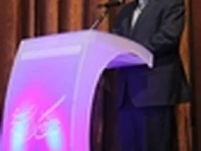 ایوبی: جامعه سینمای ایران به روح ایثار نیازمند است