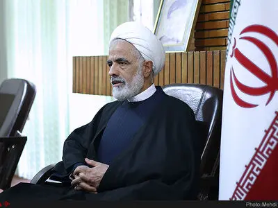 انصاری: اجرای قانون اساسی را باید به یک مطالبه عمومی تبدیل کنیم