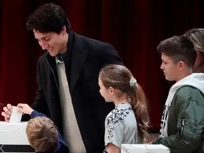 Canada's Trudeau to remain in power but with minority government