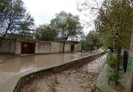 شدت بارندگیها به منازل روستایی بخش پاپی خساراتی وارد کرد شدت بارندگیها به منازل روستایی بخش پاپی خساراتی وارد کرد