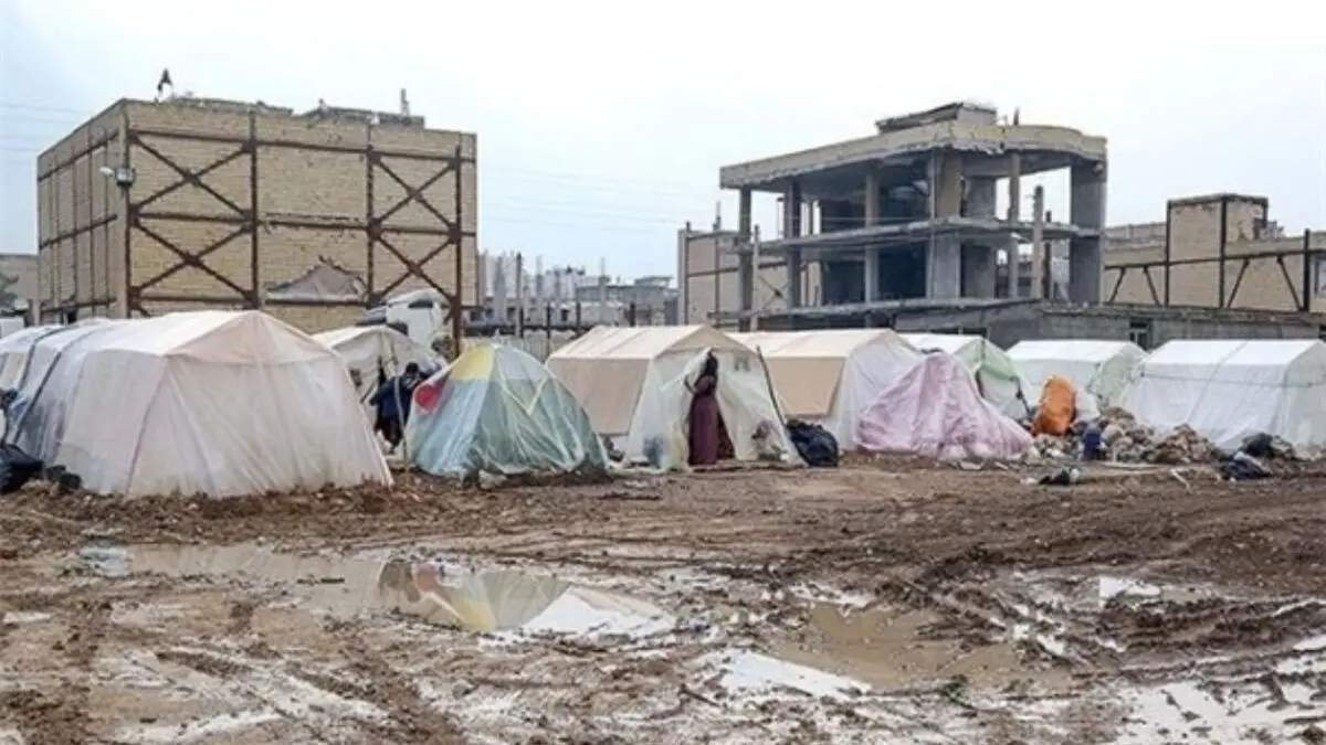 دولت با تمام قوا به زلزله‌زدگان کرمانشاه کمک می‌کند