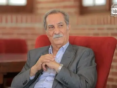 علاقه‌مندان بازیگری باید از تئاتر شروع کنند/ ماجرای همکاری با زنده یاد علی حاتمی و داریوش مهرجویی