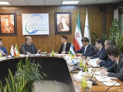 پیشنهاد تشکیل میزدائم همکاری‌های صنعت پتروشیمی ایران و ازبکستان/ هلدینگ خلیج‌فارس، آماده تدوین نقشه راه همکاری‌های دو کشور در زمینه پتروشیمی است