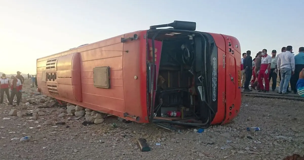 خواب‌آلودگی عامل وقوع حادثه، نبستن کمربند عامل تلفات اتوبوس دانش آموزان هرمزگانی