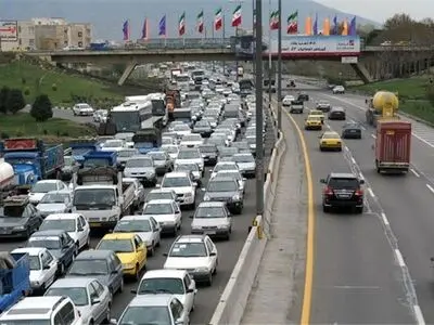 ترافیک نیمه سنگین در آزادراه کرج-تهران