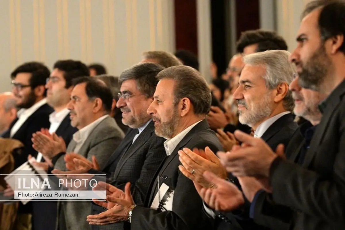 دولتمردان به تماشای «خاطرات و کابوسها...» نشستند
