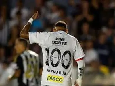 ویدئو: تمرینات خانگی نیمار و لحظات شیرین همراه دخترش