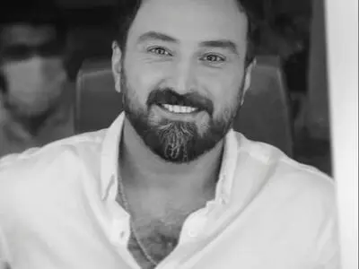 ایفاگر نقش شهید مجید شهریاری به «دست در دست» می‌آید