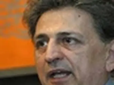 مراسم تشییع پیکر سیدصادق طباطبایی آغاز شد