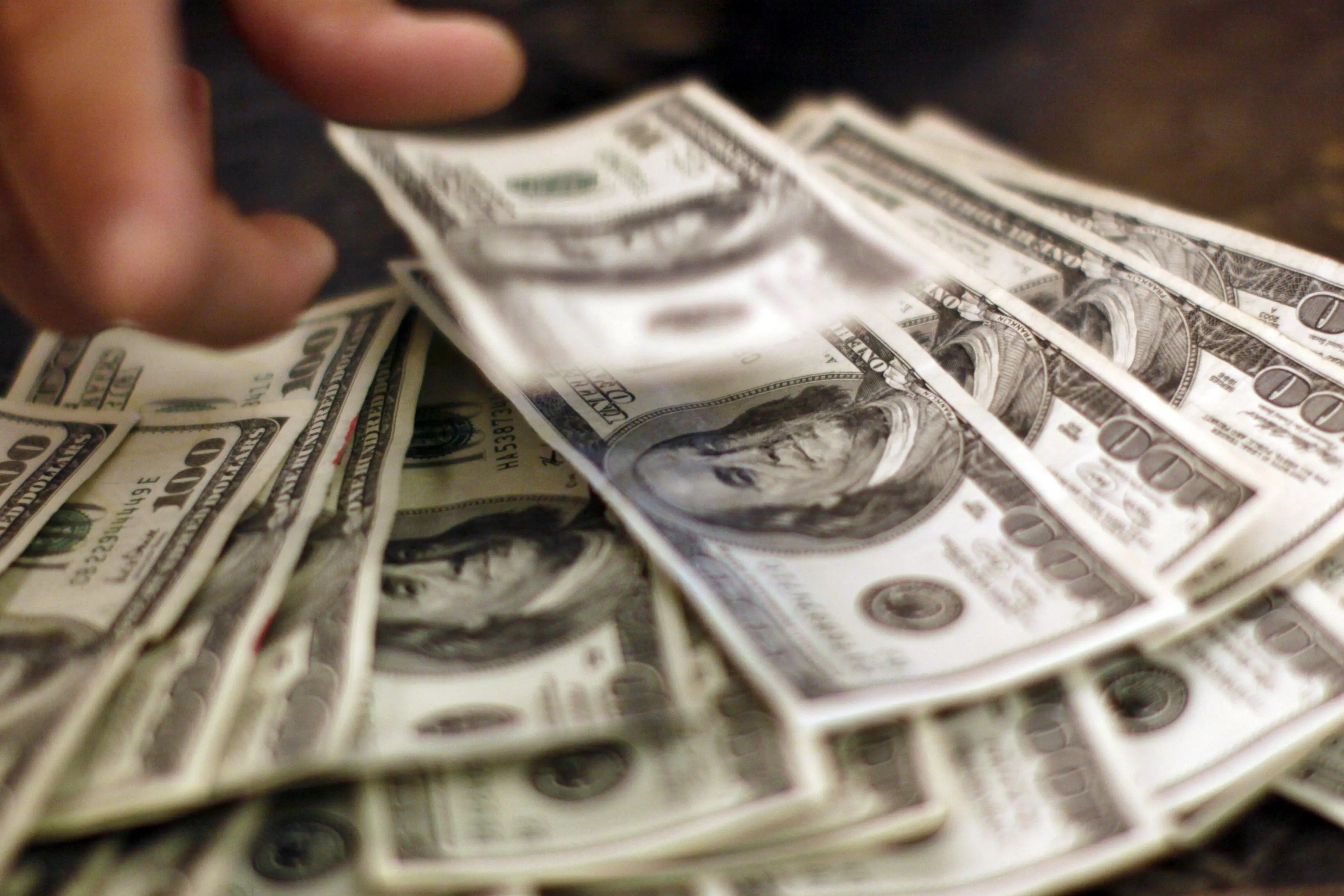 ثبات نرخ دلار در بورس و بازارهای داخلی بغداد