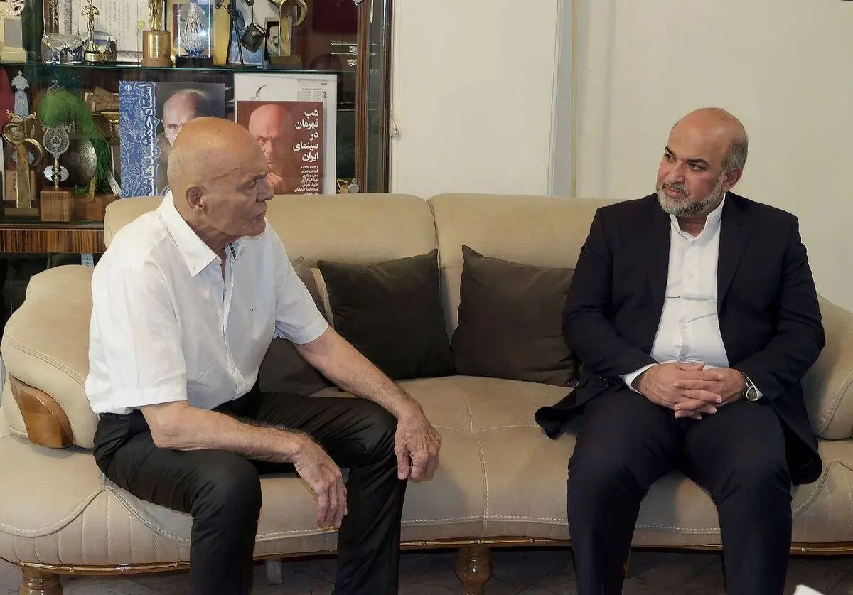 مدیرعامل صندوق اعتباری هنر به دیدار جمشید هاشم پور رفت