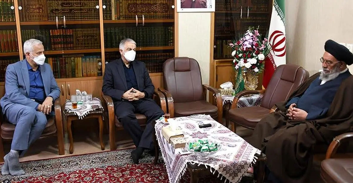 انتقاد امام جمعه اصفهان از تغییر بیشتر مدیران هم‌زمان با تغییر دولت‌ها/ طباطبایی‌ نژاد: مدیران توانمند شهر را تغییر ندهید 