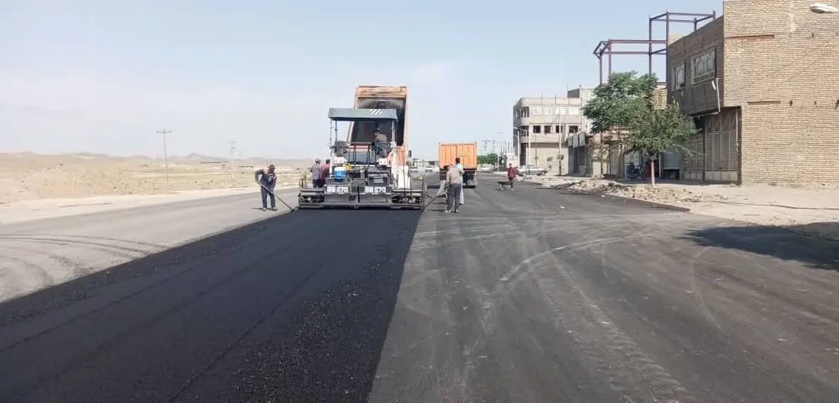 بنیاد مسکن تربت‌حیدریه بالغ بر ۲۰ هزار مترمربع آسفالت انجام داد 