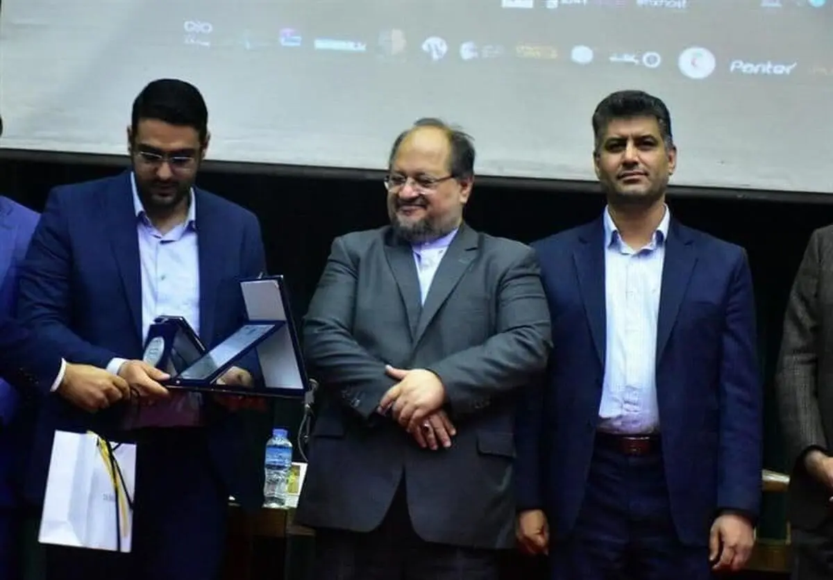قمری: کارآفرینی یعنی بی‌تفاوت نبودن به مسائل و ایستادن جلوی مشکلی که فکر می‌کنید باید شما آن را درست کنید