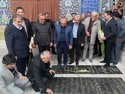 ورود صالحی‌امیری به سمنان، پایتخت راه ابریشم ایران/ آغاز سفر دو روزه با ادای احترام به شهدای والامقام