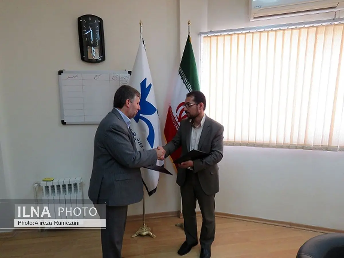 امضای تفاهم نامه همکاری میان اداره کل کتابخانه‌های عمومی و کانون پرورش فکری لرستان 