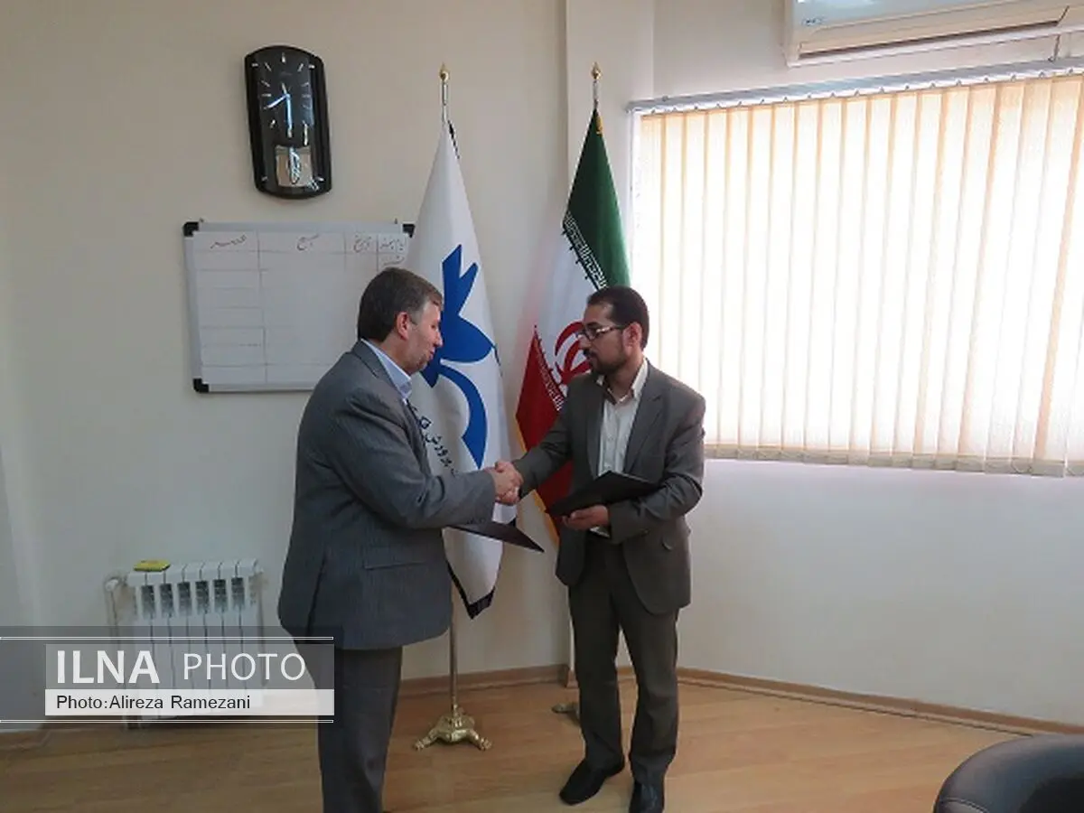 امضای تفاهم نامه همکاری میان اداره کل کتابخانه‌های عمومی و کانون پرورش فکری لرستان 