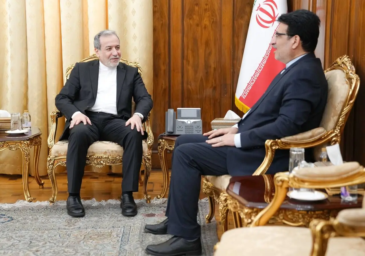 دیدار سفیر جدید ایران در قزاقستان با وزیر امور خارجه