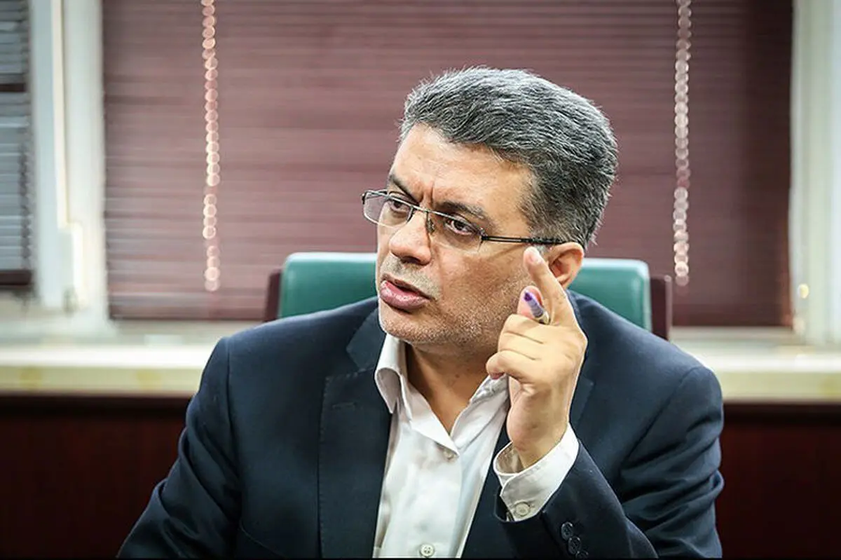 تقدیر آثار در کمیسیون‌ها برای حمایت از هنرمندان است