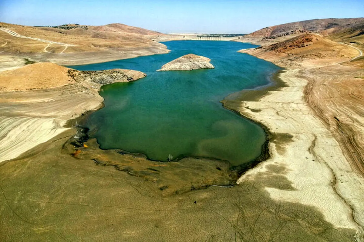 کاهش شدید ذخیره سد کمال‌صالح اراک؛ ذخیره قابل استفاده کمتر از یک ماه