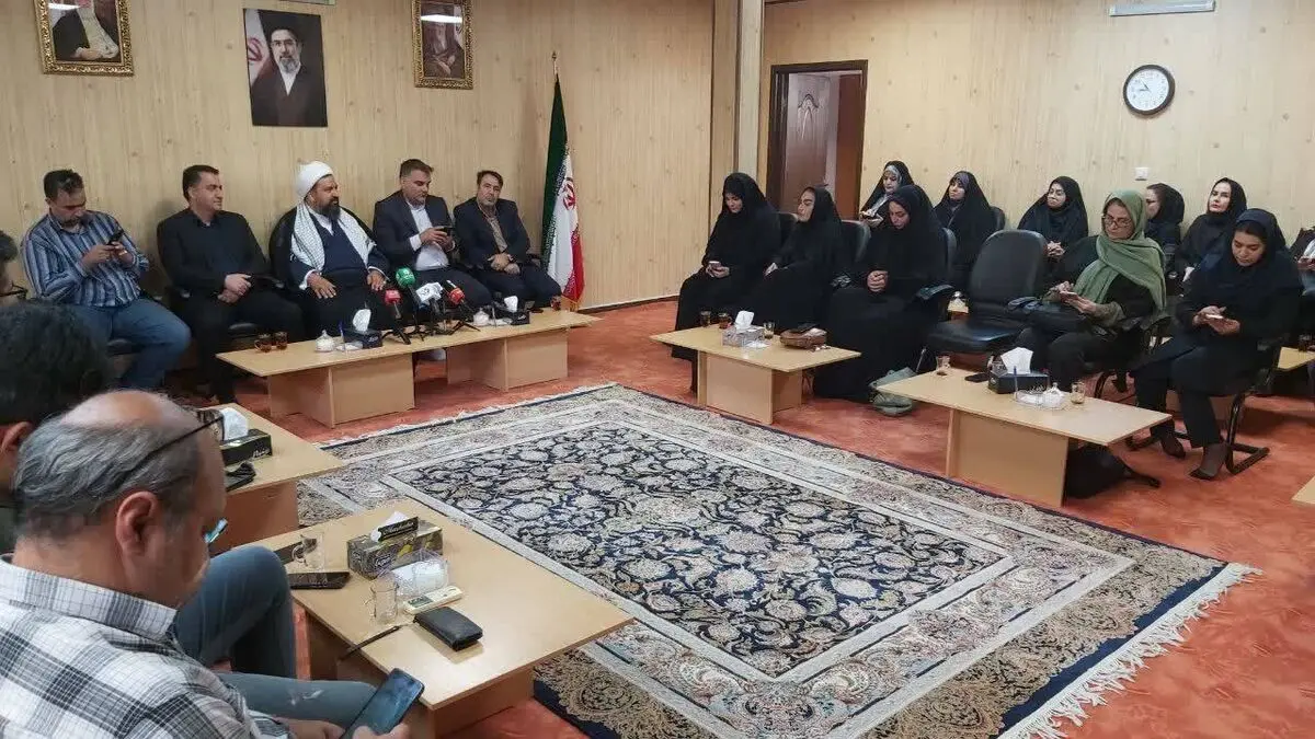 حقیقت را باید زود و منصفانه گفت/ سانسور، اعتماد عمومی را فرسوده می‌کند