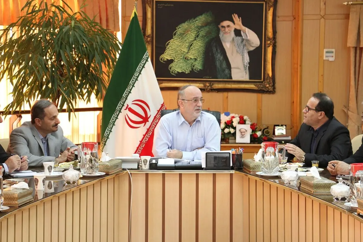 یادمان شهید میرزاکوچک جنگلی روایتگر جریان تاریخی قیام میرزا باشد