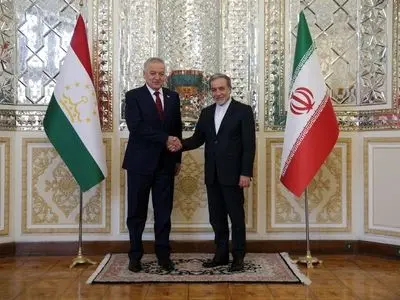 وزیرامور خارجه تاجیکستان فرا رسیدن سالگرد جشن ملی جمهوری اسلامی ایران‌ را  تبریک گفت