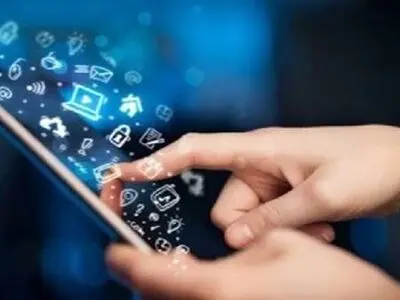 تلویزیون‌های اینترنتی برای دریافت مجوز اقدام کنند