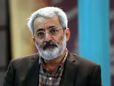 نباید با برخی اظهارات اتحاد مردم را در برابر دشمن سست نشان دهیم/ باید آموزش عمومی بدهیم که تحرکات تروریست‌ها توسط مردم رصد شود