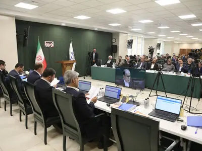 معینی آرانی: قانون حجاب باید ابلاغ شود/سراج: جامعه را در برابر بی‌عفتی رها نکنیم